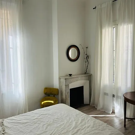 Charmante 3 Zimmer, Stadtwohnung Apartman