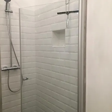 Charmante 3 Zimmer, Stadtwohnung Apartman *